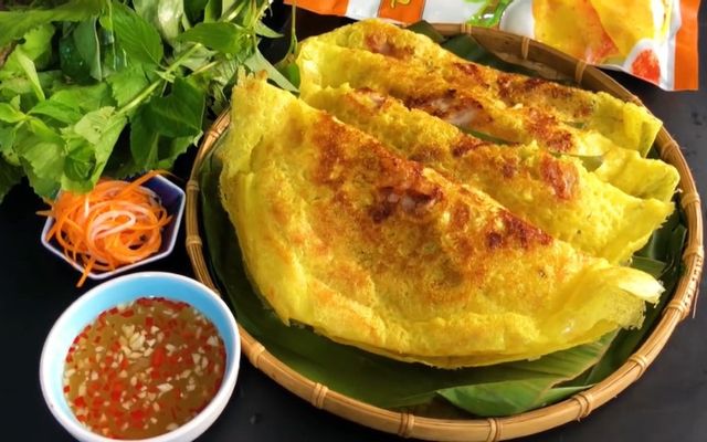 Bánh-xèo,-Nem-lụi-nướng,-Chè-&-ăn-vặt---Tây-Sơn