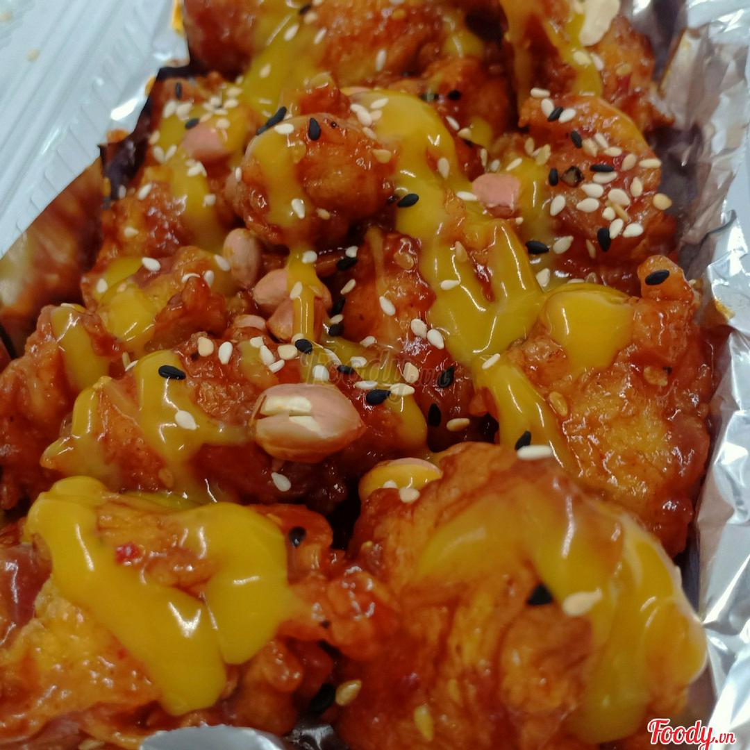 ga-vien-sot-bbq-mu-tat