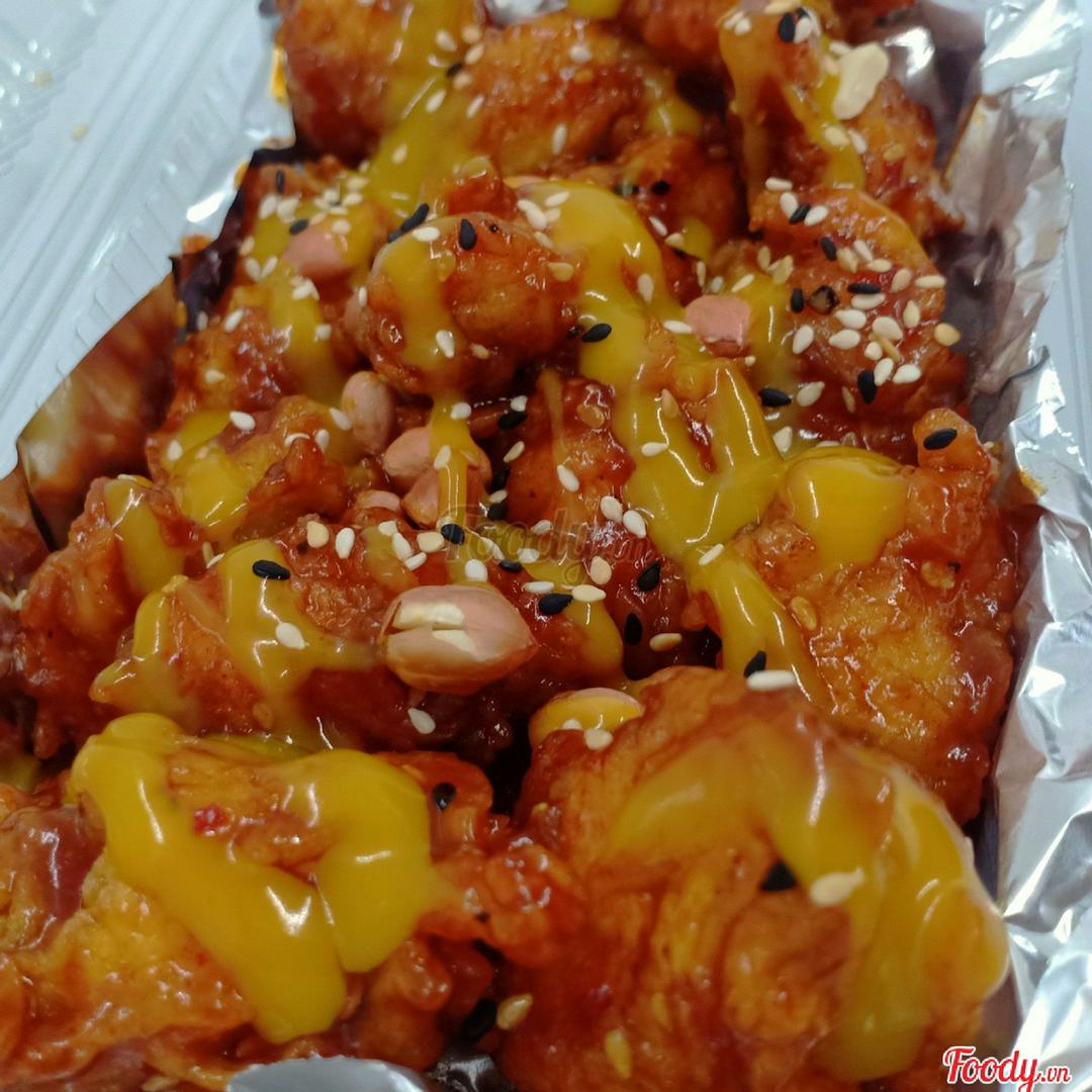 ga-vien-sot-bbq-mu-tat