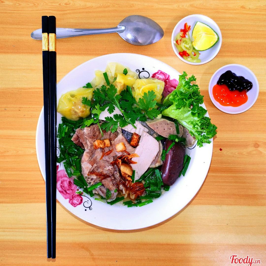 hu-tieu-mi-goi-ac-biet