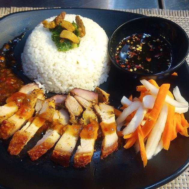 com-tam-heo-quay