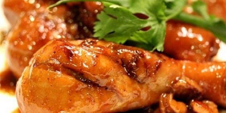 com-ui-toi-ga-sot-chua-ngot