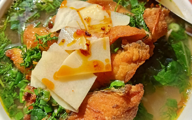 Bún-Cá-Vân-Hồng