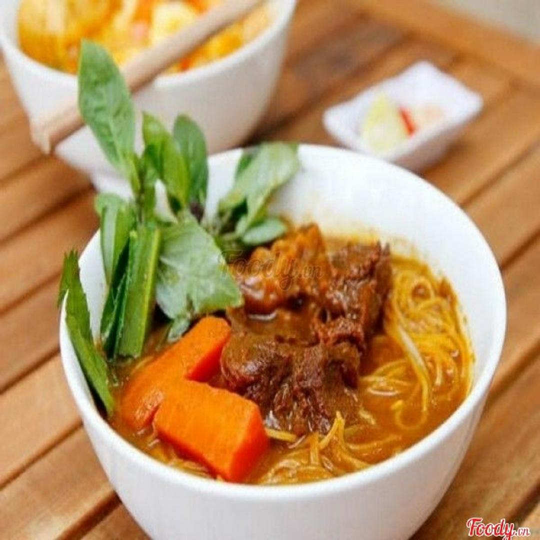 bo-kho-mi-a-bao-gom-hop-dung-cu-an-uong