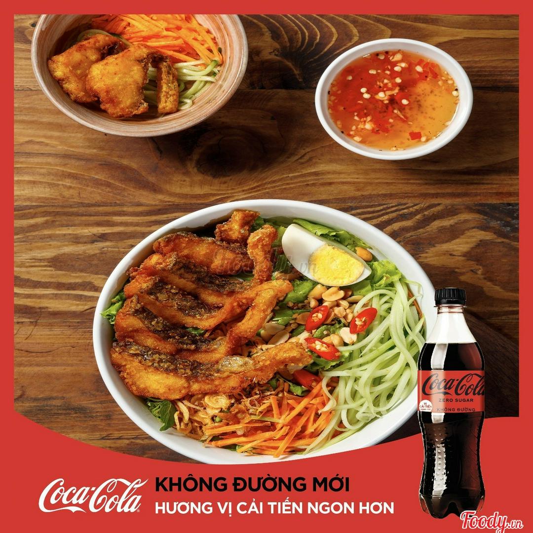 bun-tron-cha-ca-bien-coca