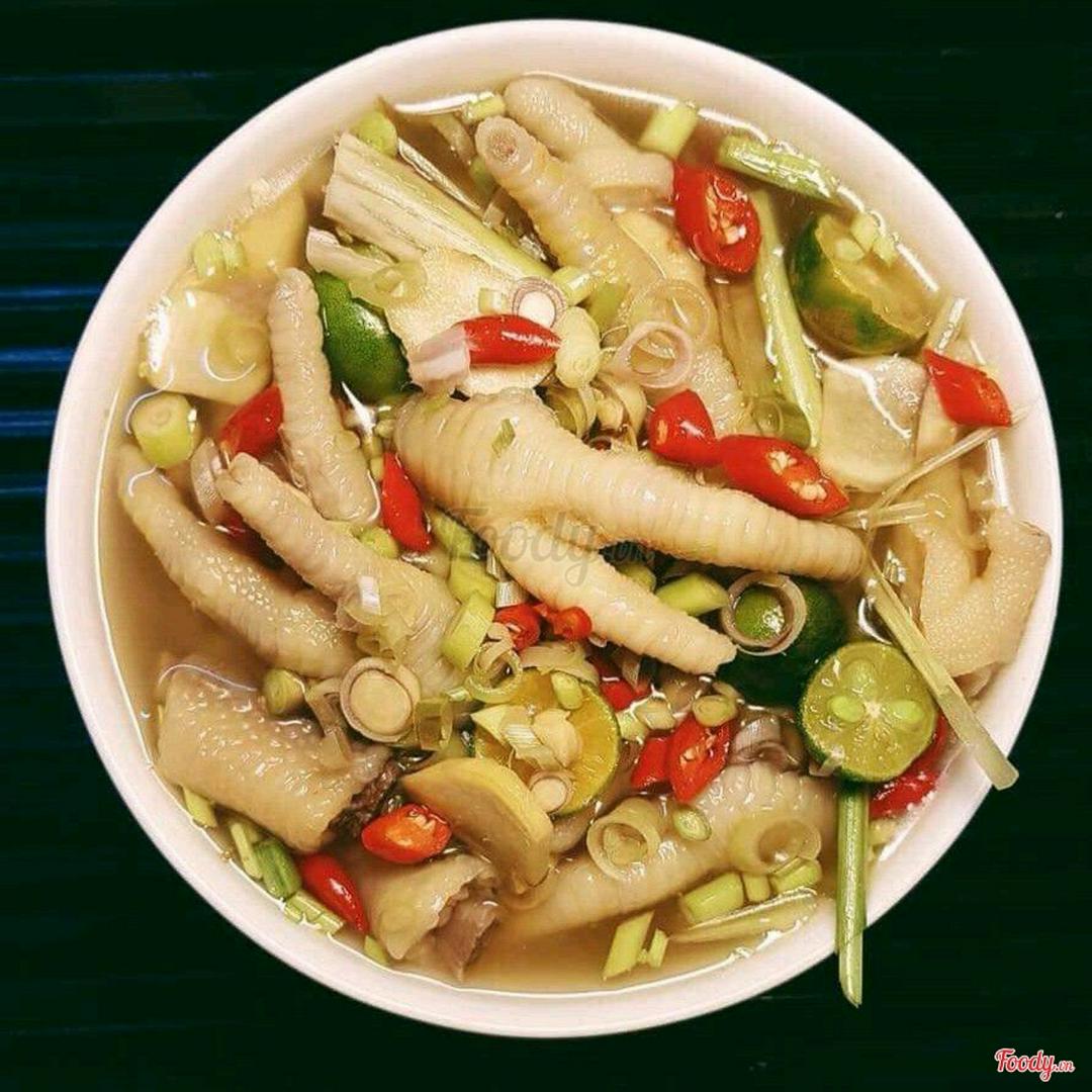 chan-ga-sa-ot-thuong-to-5-chan