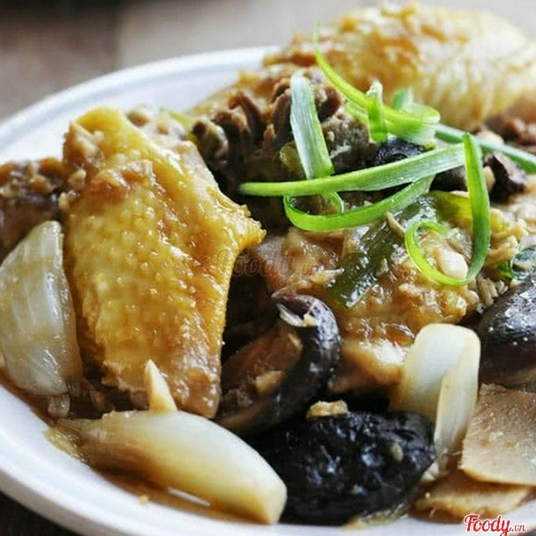 canh-ga-xao-nam-ong-co