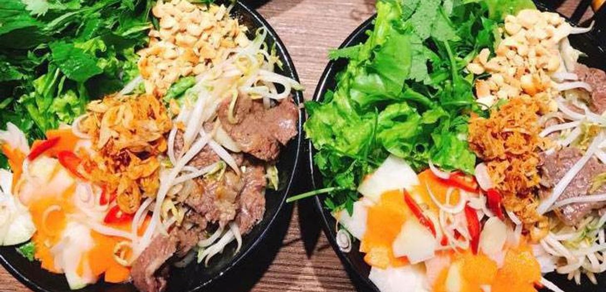 Hoàng-Huệ---Cơm-Rang-&-Bún-Bò-Trộn---Khu-Giãn-Dân-Yên-Phúc