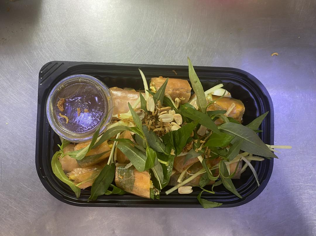 cuon-chay-khong-trung-sot-me