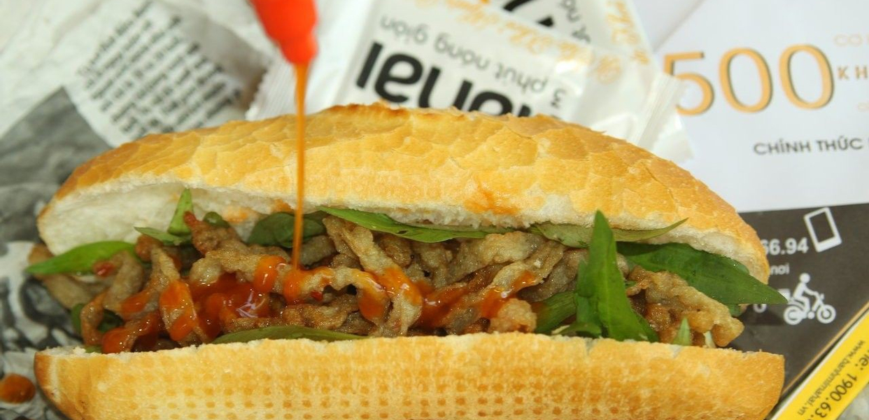 Bánh-Mì-Chả-Cá-Ti-Ti---Bánh-Mì-Chả-Cá---Phan-Huy-Ích