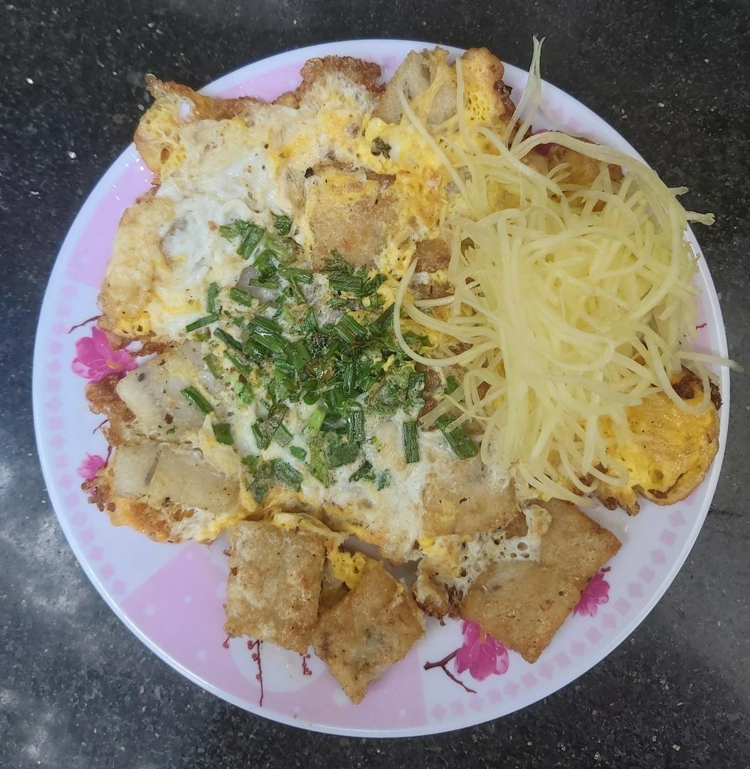 bot-chien-khoai-mon-1-trung-lon-nhieu-bot