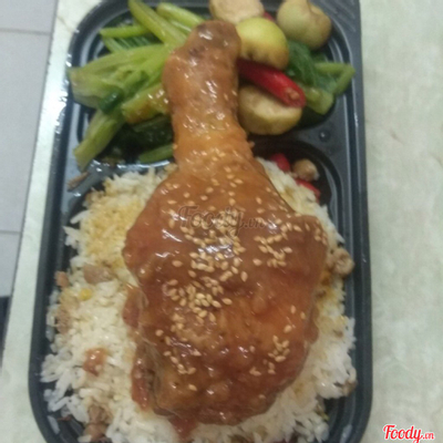 chinh-beo-com-van-phong-nuoc-mia-sieu-sach-bui-xuong-trach