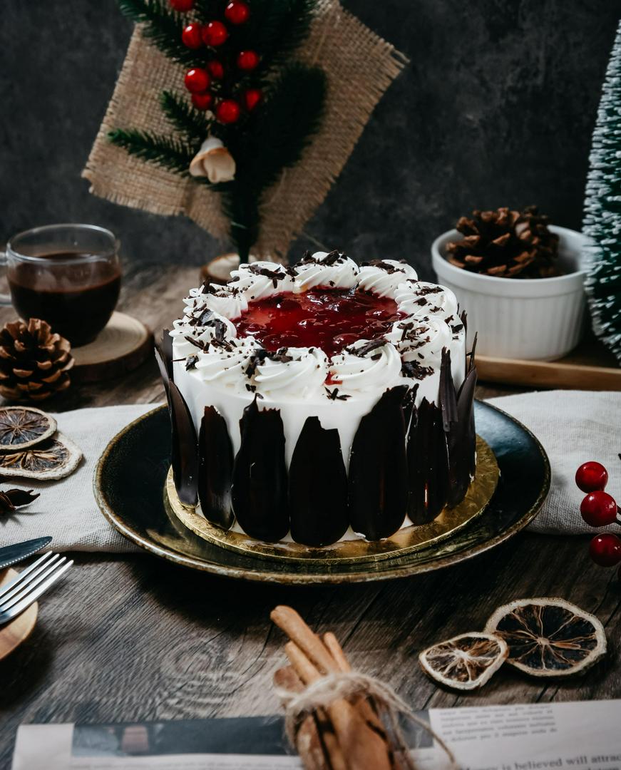 banh-kem-black-forest-size-mini