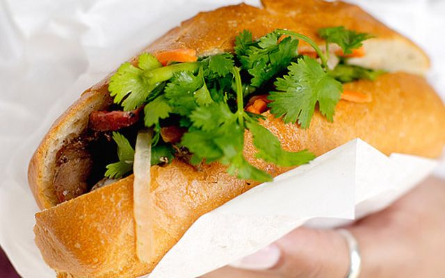 banh-mi-t-phan-ang-luu