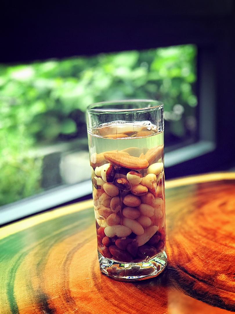 che-au-tuoi-an-kem-nuoc-ham-sen