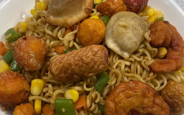 my-tron-indomie-1998-food-ai-la