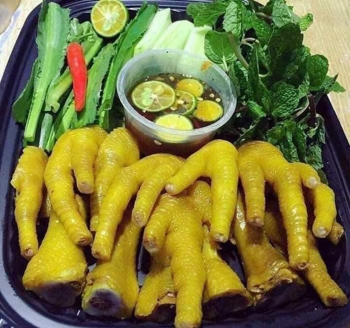 chan-ga-u-muoi-co-xuong-hap-hanh-kem-nuoc-cham-hai-san-sieu-ngon