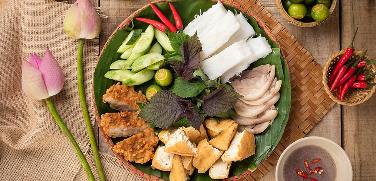 huong-nem-bun-au-met-tan-mai