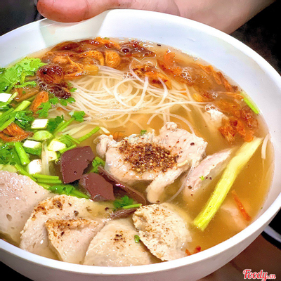 bun-gao-ay-u-co-suon-non