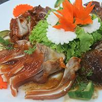 com-pha-lau-nuoc-sam-cuc