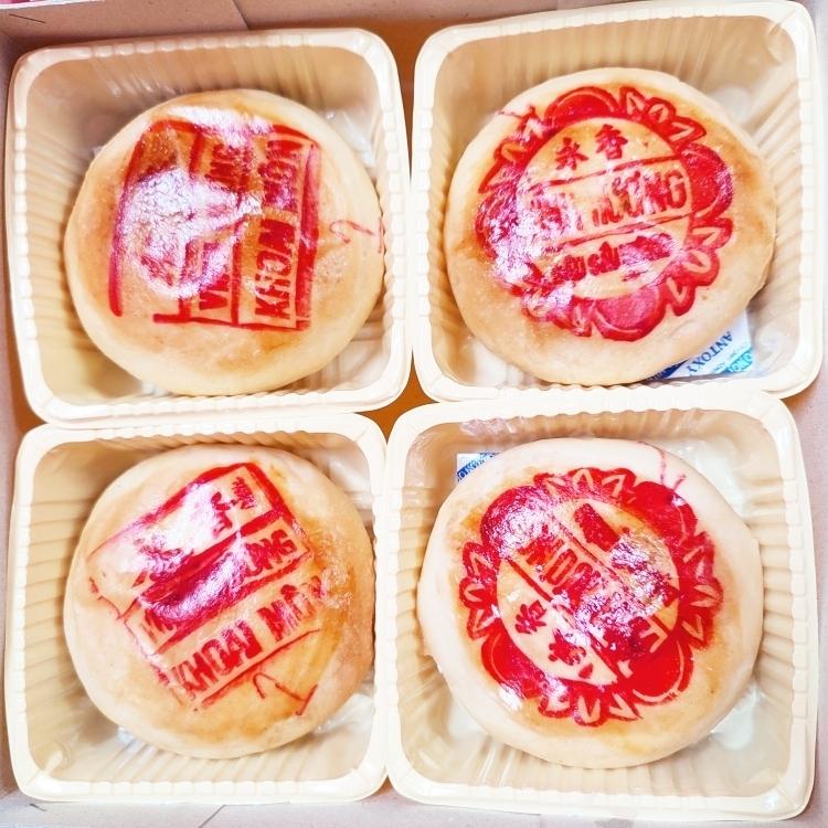 banh-lot-da-trung-thu-1-trung