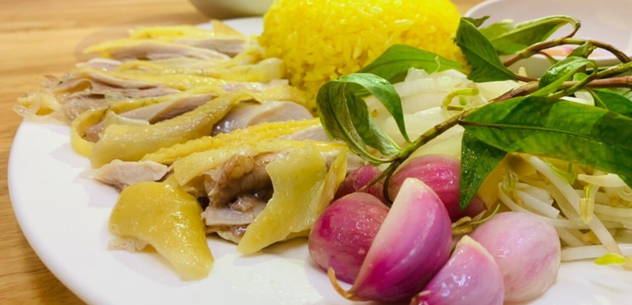 com-ga-xu-nau-phu-yen-tam-trinh