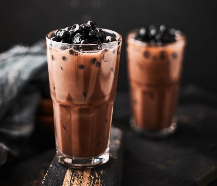 tra-sua-socola-full-topping