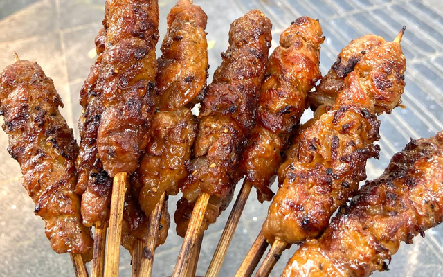 grandma-xuan-s-thit-xien-nuong-quang-trung