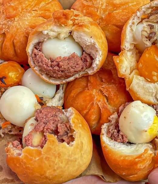 banh-bao-chien-pate-trung-cut