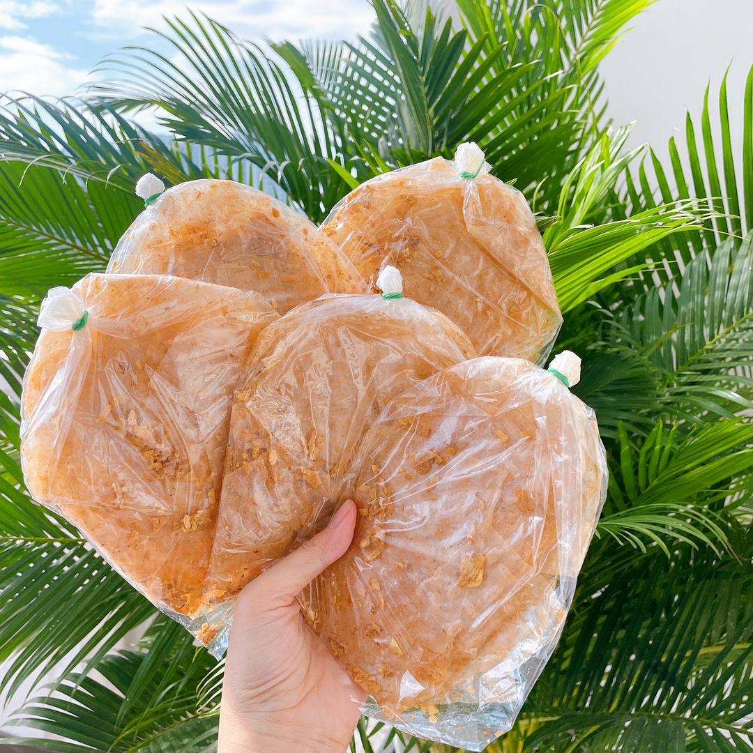 banh-trang-muoi-toi-xk-dep