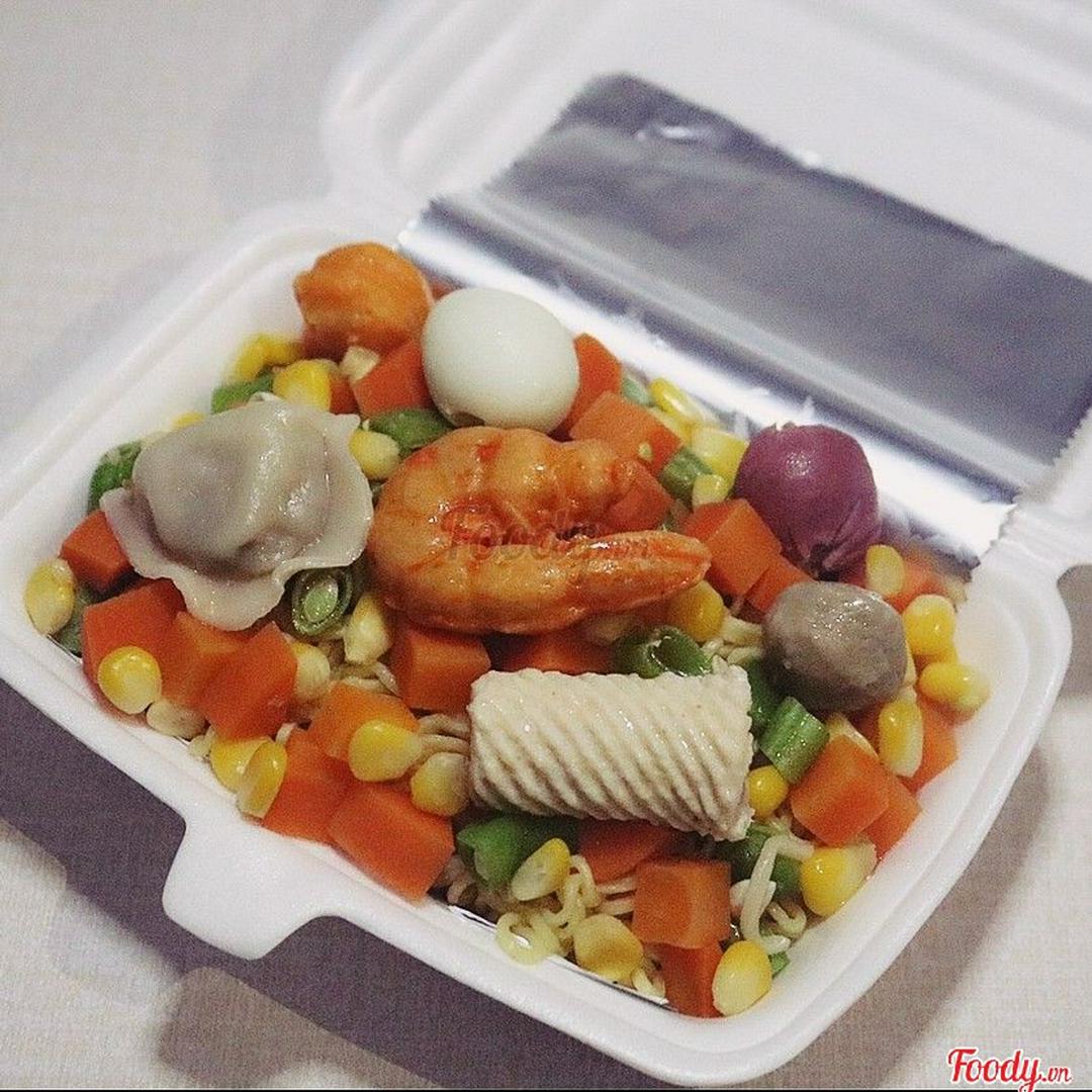 mi-tron-thap-cam-nhieu-mi