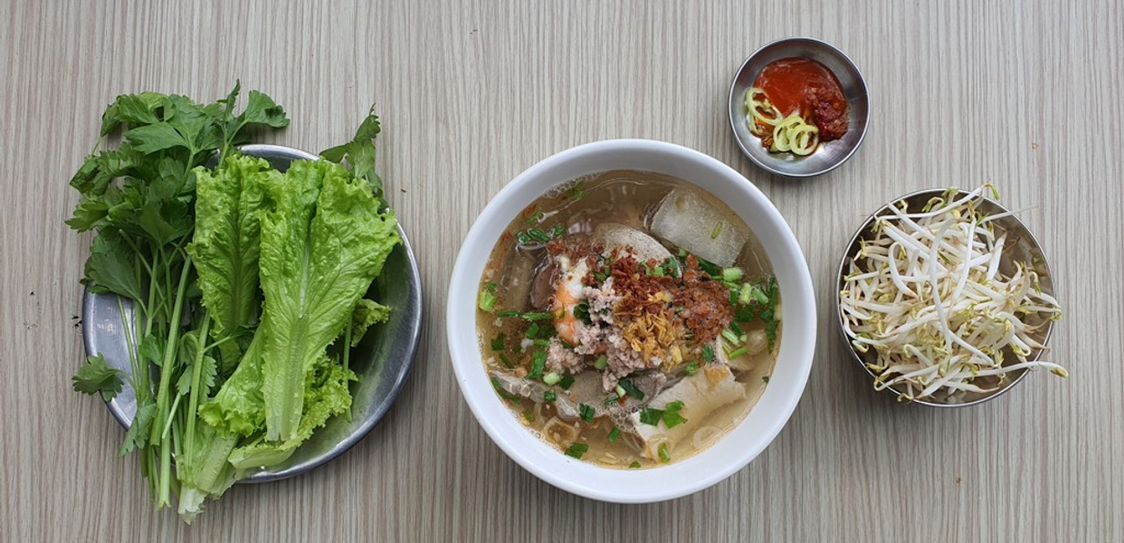 hu-tieu-nam-vang-526-nguyen-chi-thanh