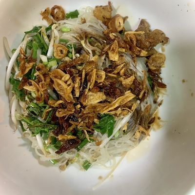 hu-tieu-kho-ay-u-co-gio-gan