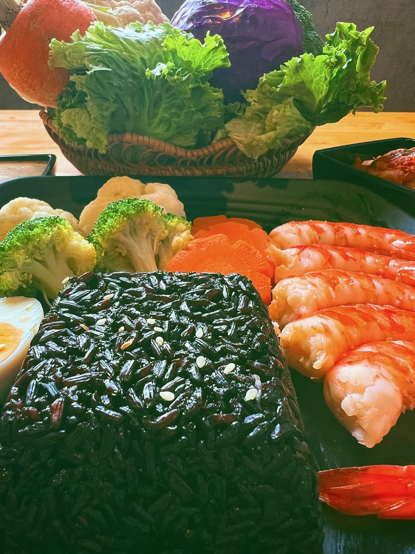 com-gao-lut-tom-steamed-shrimp