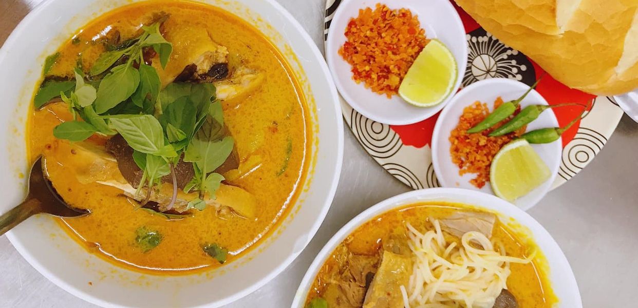 Chị-Anh---Cà-Ri-Gà-Ta---Vịt---Cư-Xá-Vĩnh-Hội