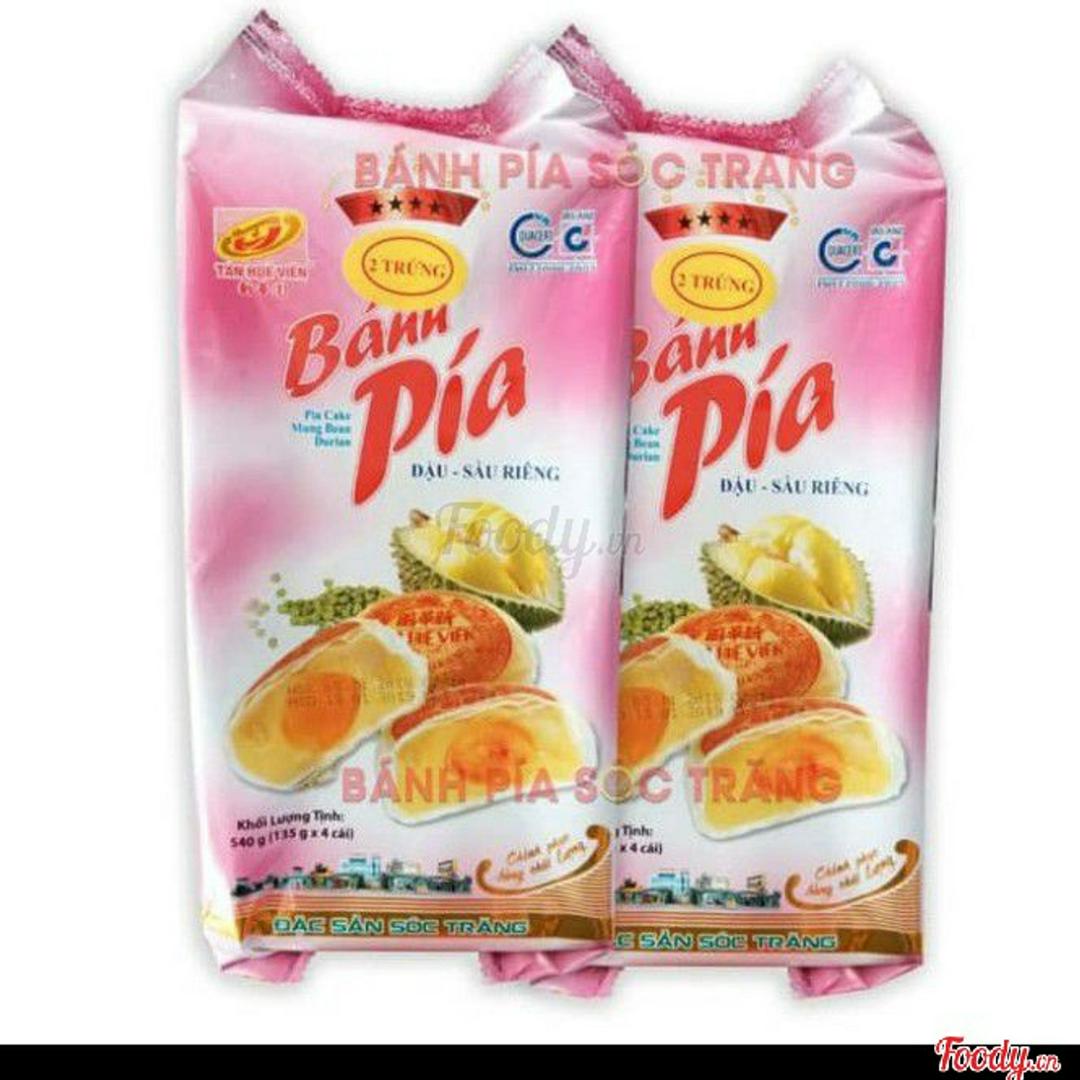 banh-pia-2-trung