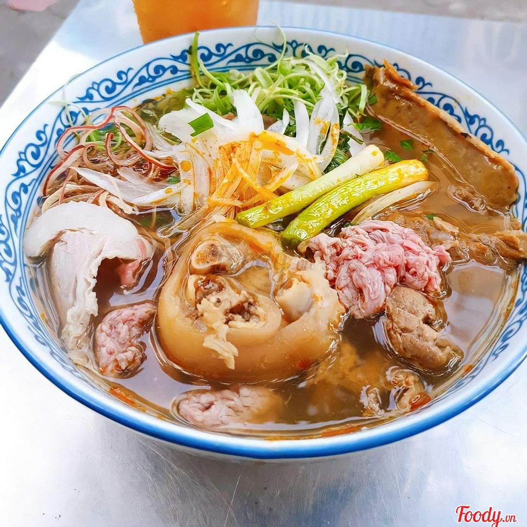 bun-them-kem-nuoc-leo