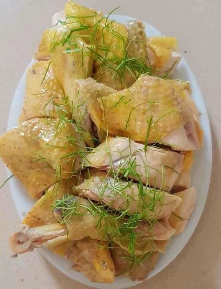 ga-ta-luoc-1-2-con-rau-thom-nuoc-cham-0855578925