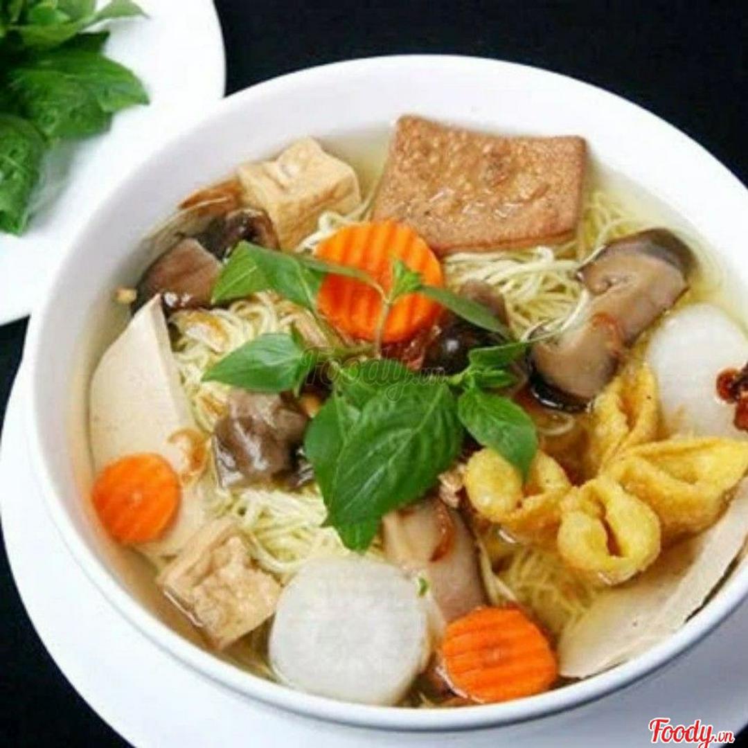 hu-tieu-mi-nuoc-chay