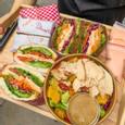 salad-ga-banh-mi-say-gion-320kcal