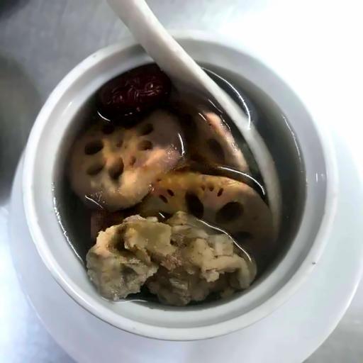 canh-cu-sen-ham-au-phong