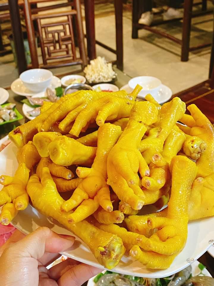 10-chan-ga-u-muoi-hoa-tieu