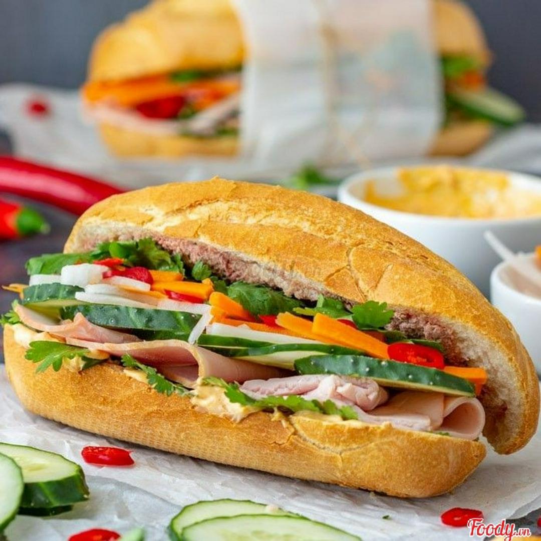 banh-mi-thit-ac-biet
