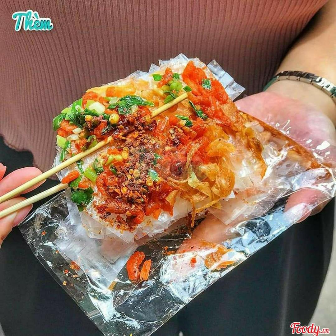 banh-trang-tep-xao-mo-hanh-sate-moi