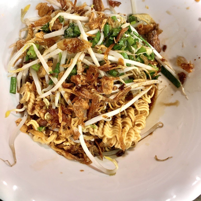 mi-goi-kho-thit-nac-bo-vien