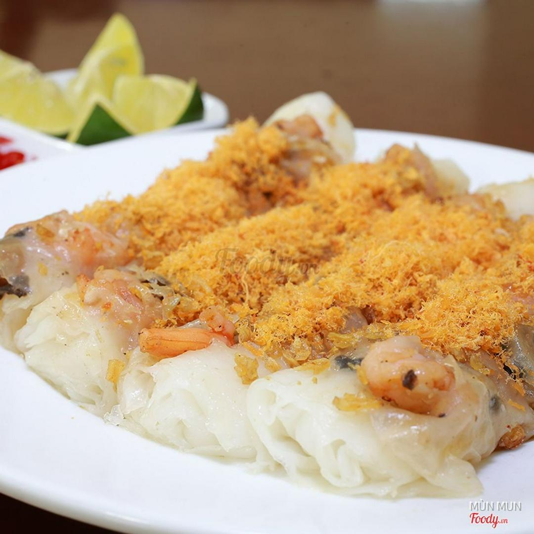 banh-cuon-nhan-tom-ruoc-tom