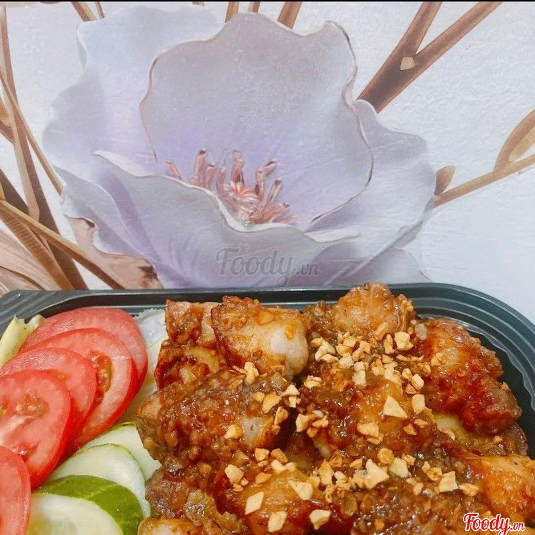 com-chien-ba-roi-mam-toi