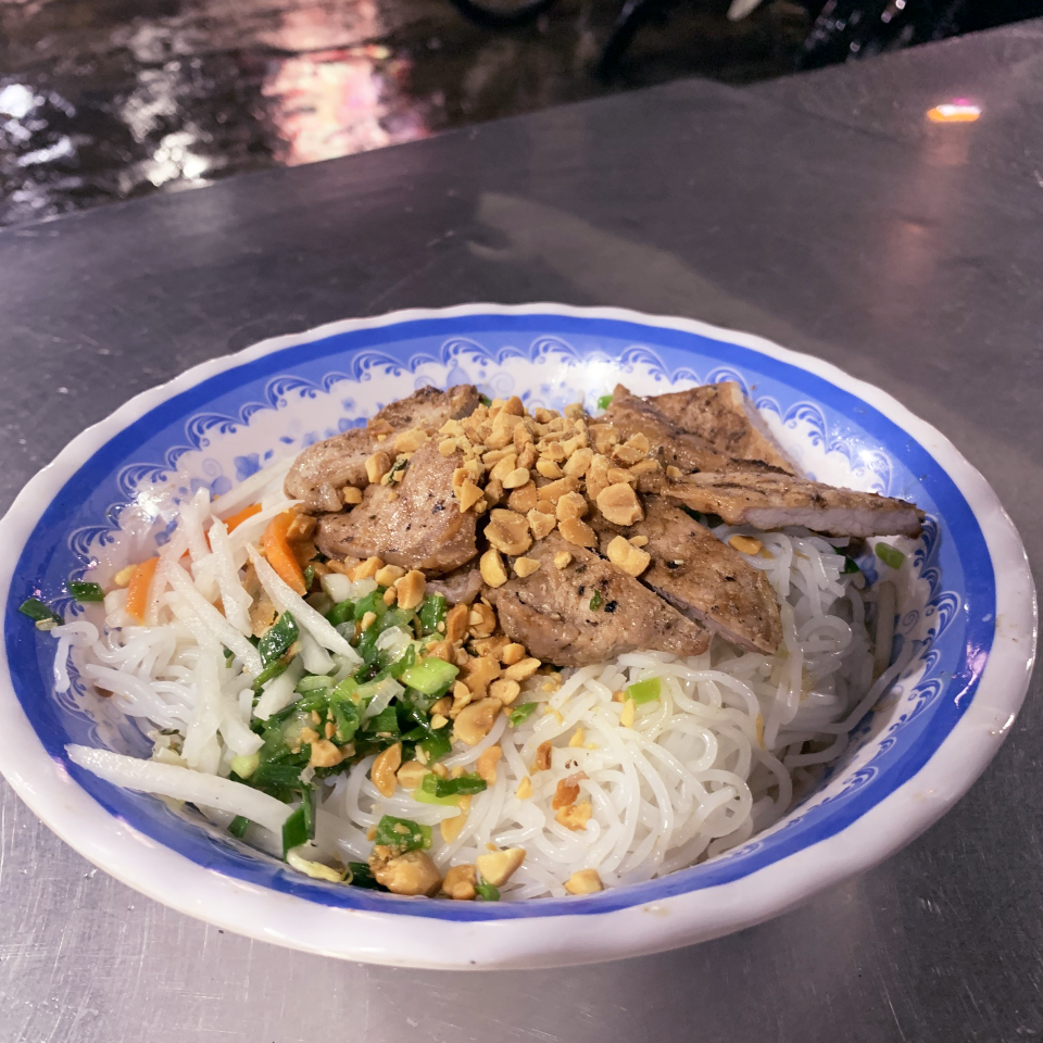 bun-thit-nuong-thit-nuong