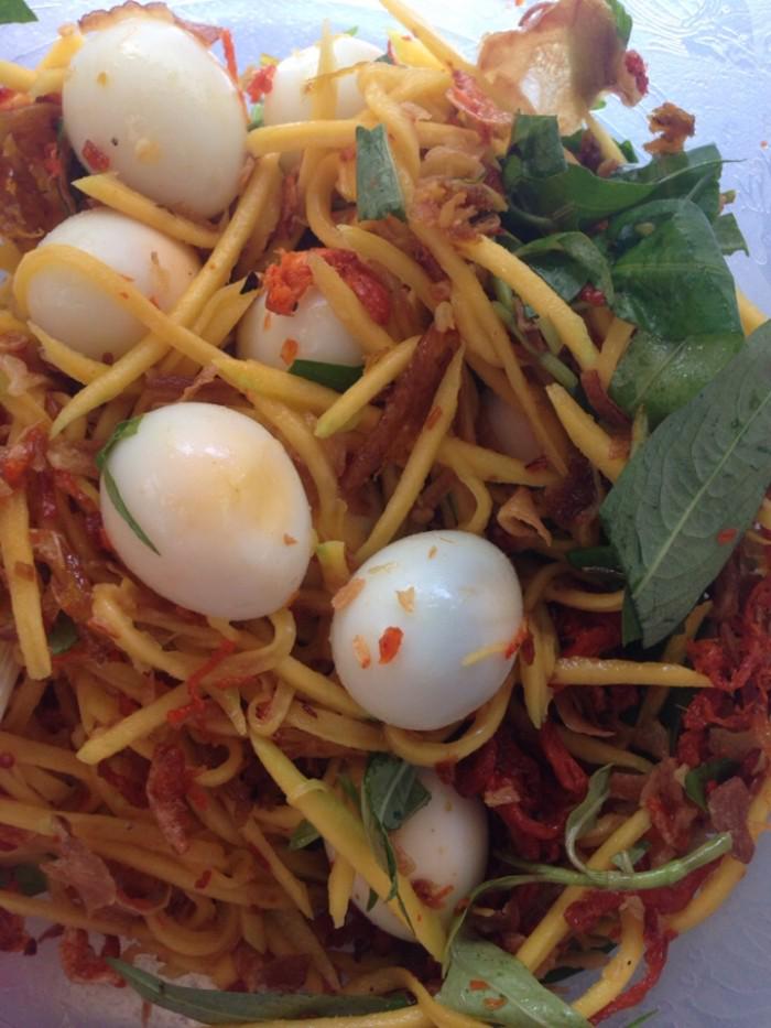 trung-cut-lac-sate-toi-xoai