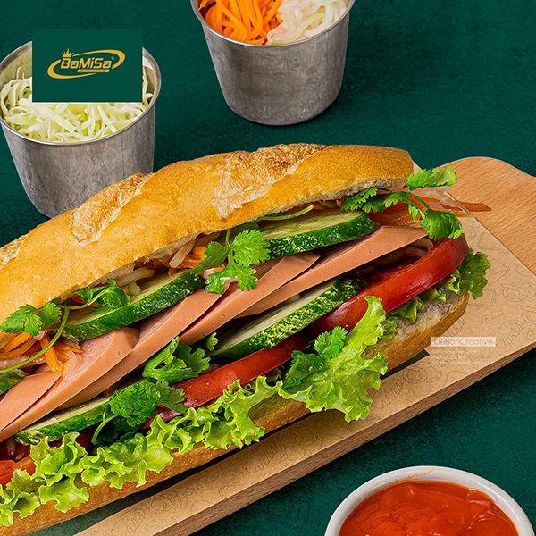 banh-mi-kep-xuc-xich